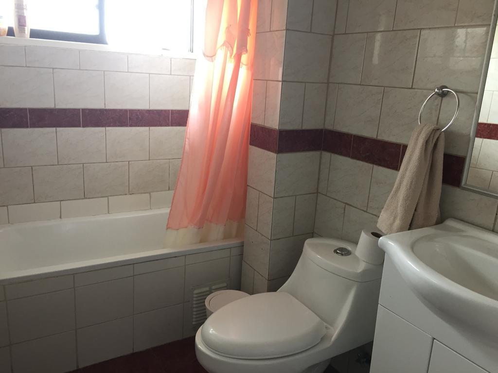 Hospedaje Fabiola, Alojamiento Familiar. Temuco Phòng bức ảnh