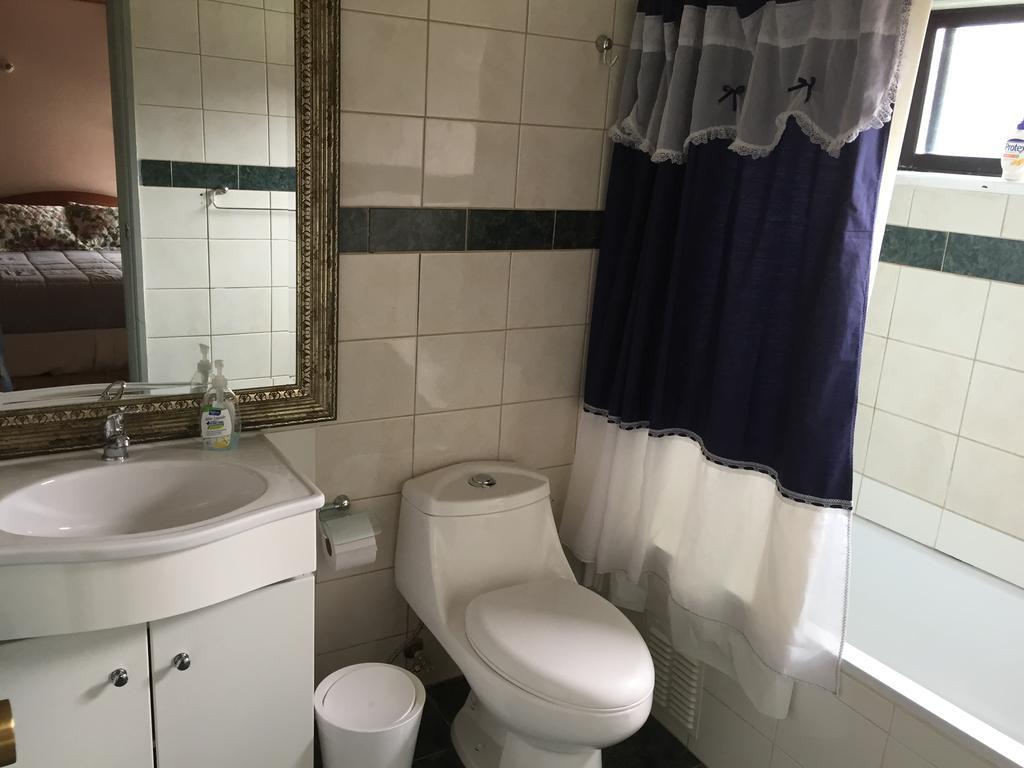 Hospedaje Fabiola, Alojamiento Familiar. Temuco Phòng bức ảnh